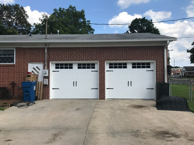 Garage Door Service Installs Repairs Company Charlotte NC Matthews NC Indian Trail Monroe NC